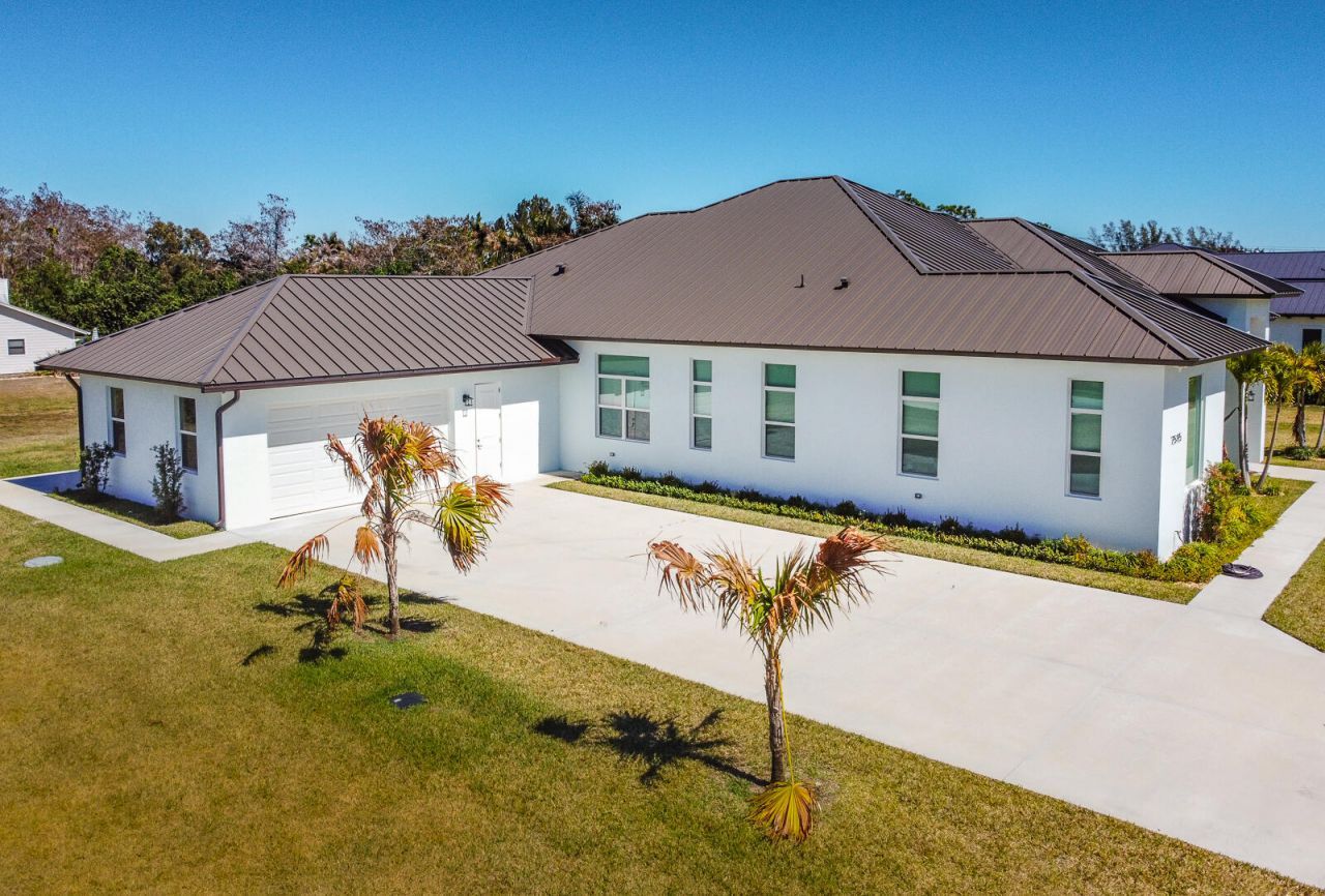 7595 155th Place N, Palm Beach Gardens, FL 33418 Photo