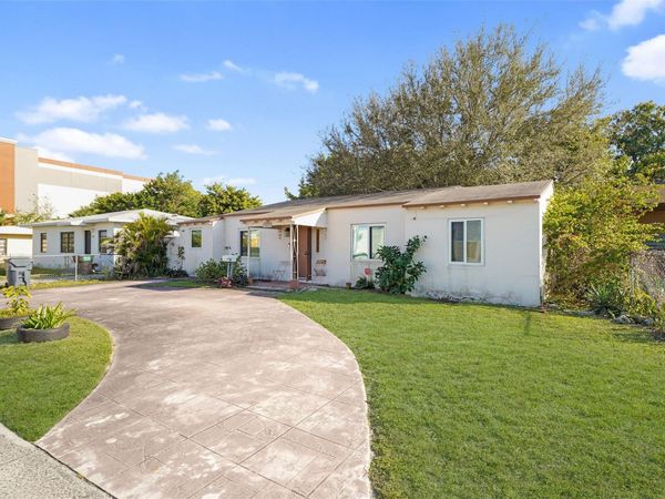 2126 Washington St, Hollywood, FL 33020