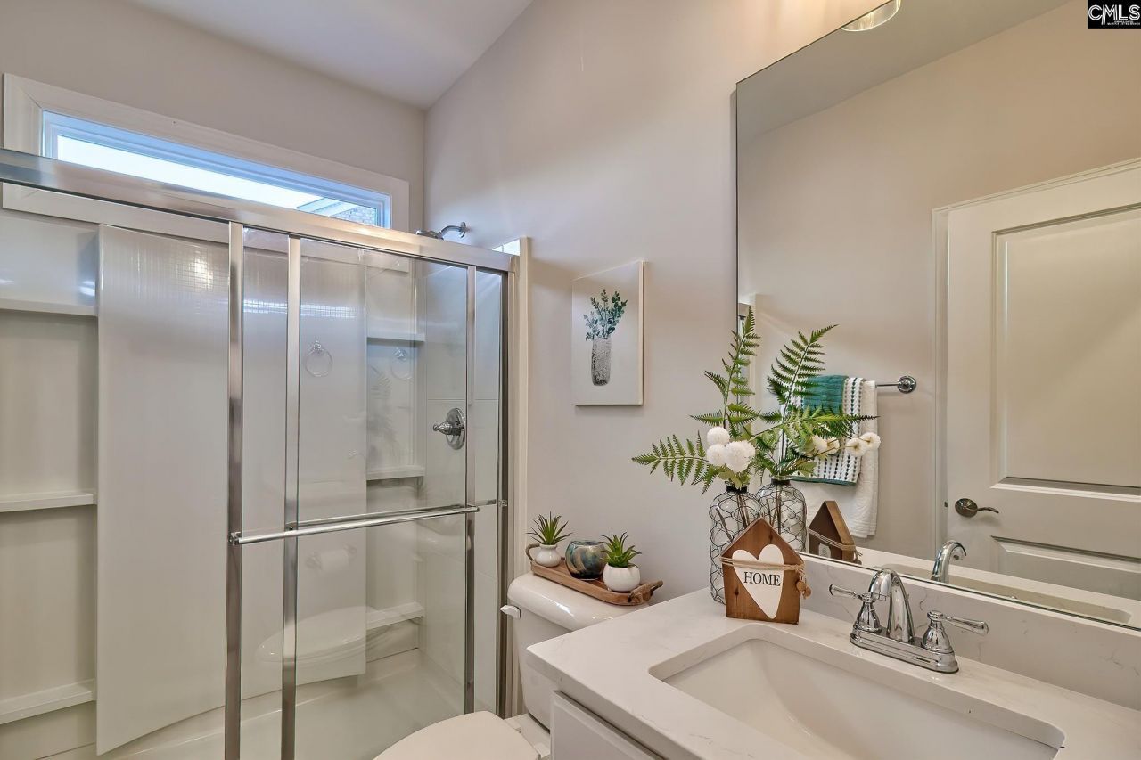 405 Litchfield Lane Photo 22