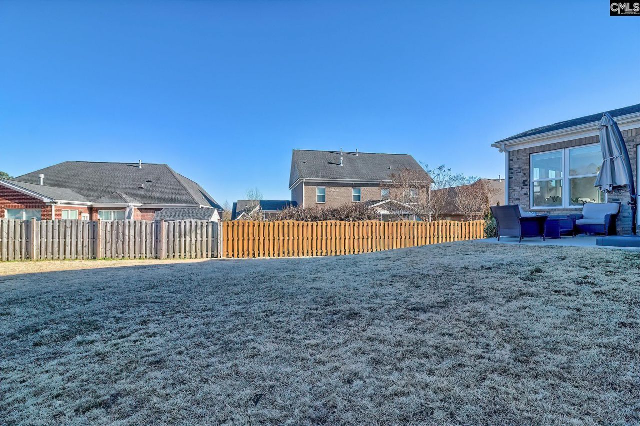 405 Litchfield Lane Photo 31