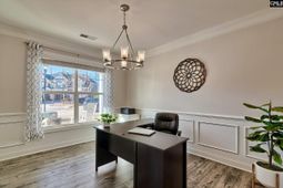 405 Litchfield Lane photo 4