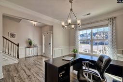 405 Litchfield Lane photo 4