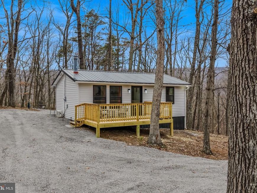 830 Wisteria Lane, Berkeley Springs, WV 25411 Main Photo