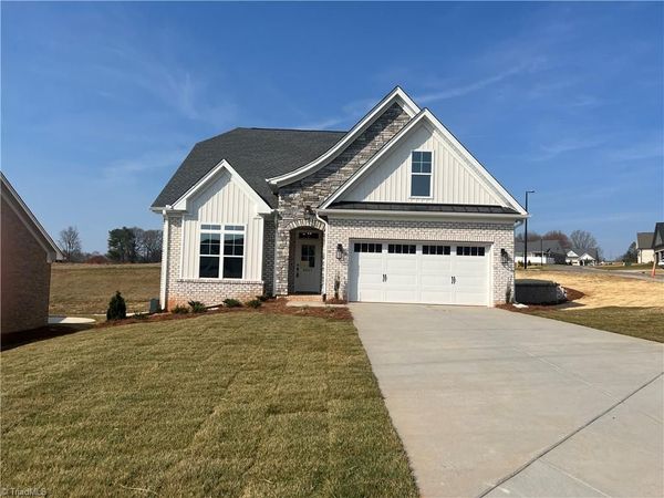 6047 Haywood Street , Clemmons, NC 27012