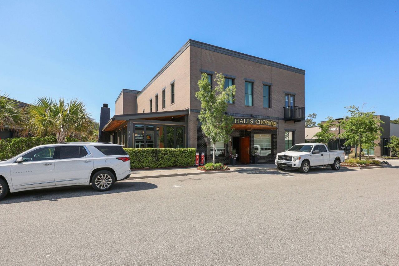 252 Oak Park Street Photo 35