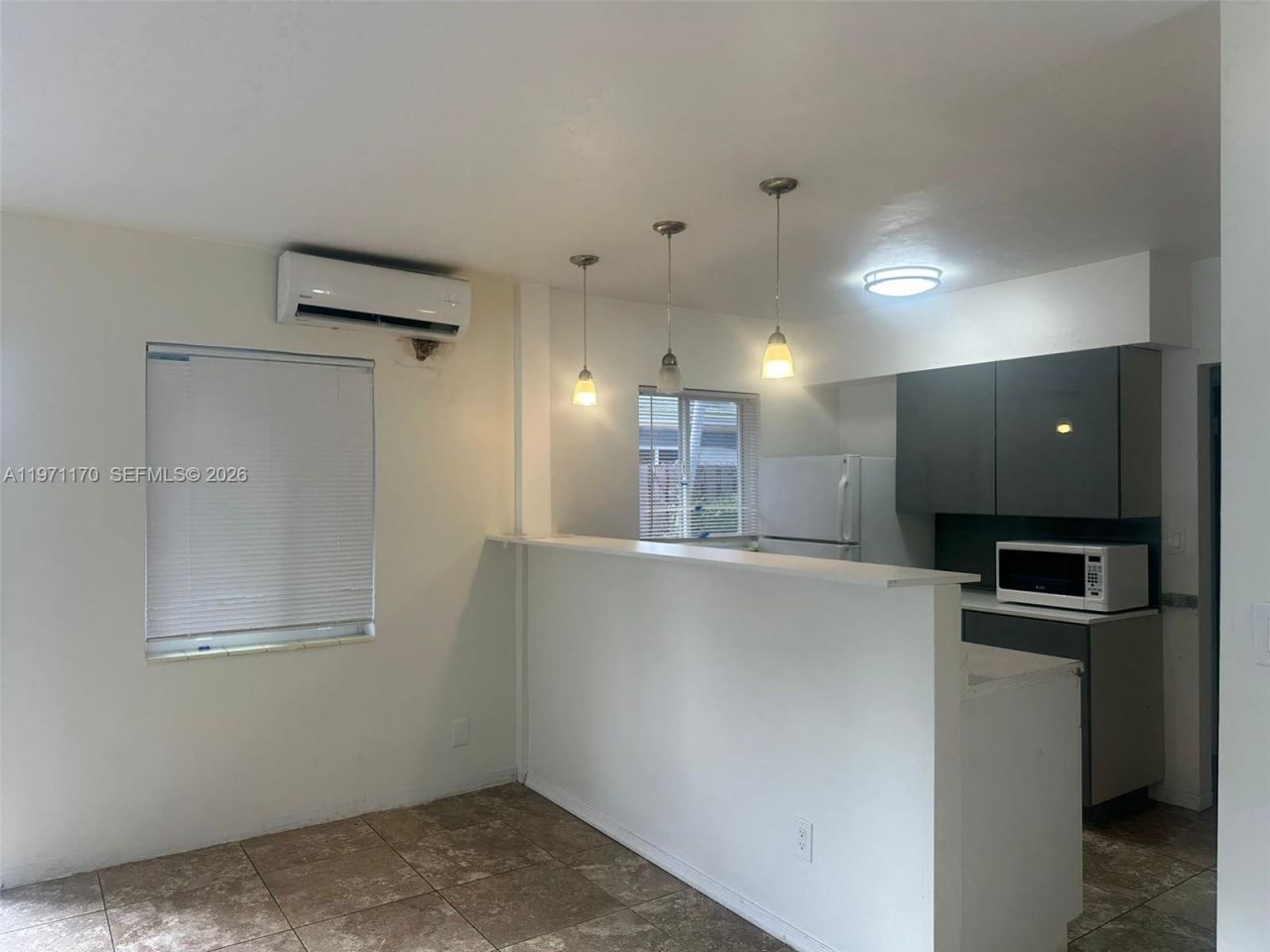 729 NE 6th St, Unit 2, Hallandale Beach, FL 33009 Photo