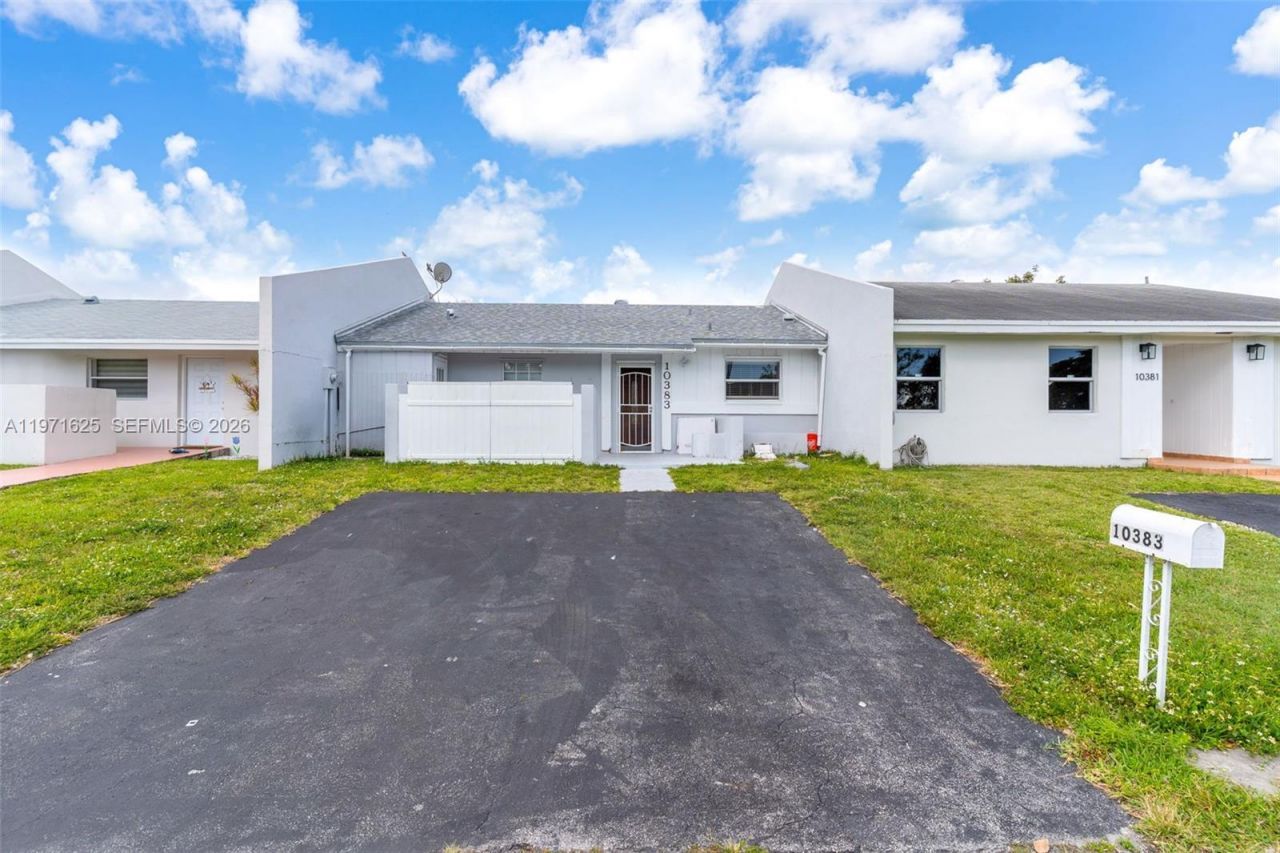 10383 SW 209th Ln, Unit 10383, Cutler Bay, FL 33189 Photo