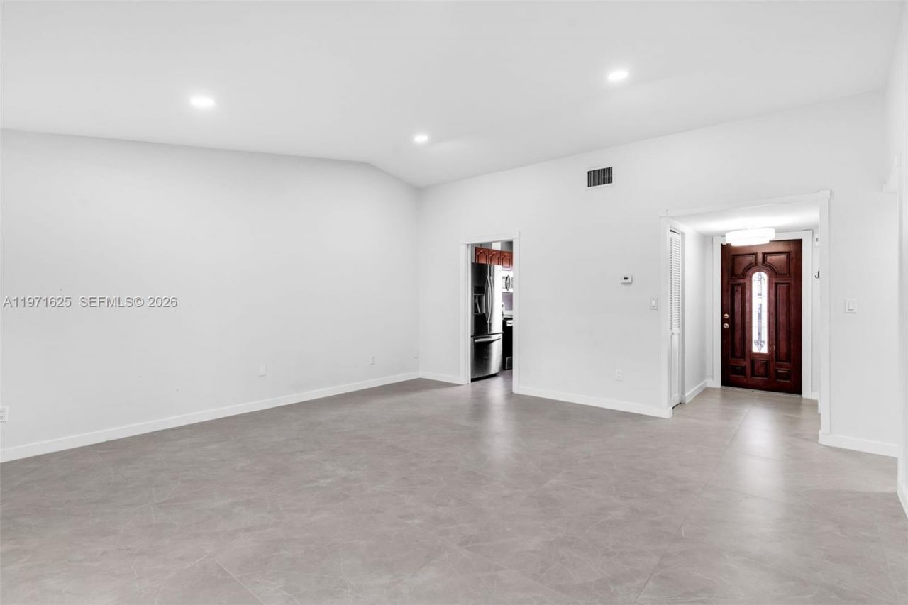 10383 SW 209th Ln, Unit 10383, Cutler Bay, FL 33189 Photo