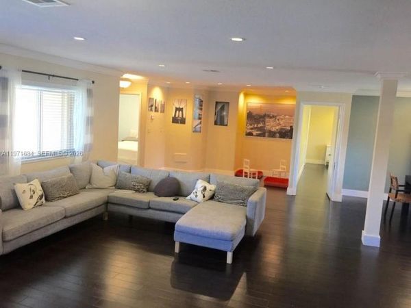 8401 SW 107th Ave, Unit 316E, Miami, FL 33173