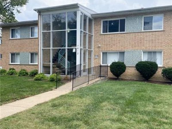7412-7418 Olian Drive, Hazelwood, MO 63042