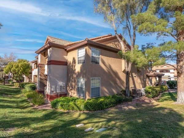231 W Horizon Ridge Parkway , Unit 917, Henderson, NV 89012