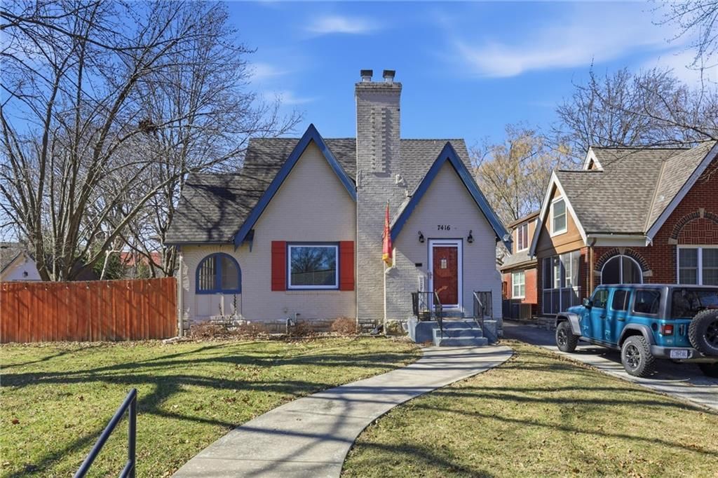 7416 Walnut Street, Kansas City, MO 64114 Main Photo