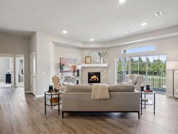 2836 Fox Lake CIRCLE, Unit 201 / 04, Waukesha, WI 53189