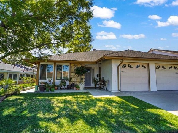 19334 Oak Crossing, Newhall, CA 91321