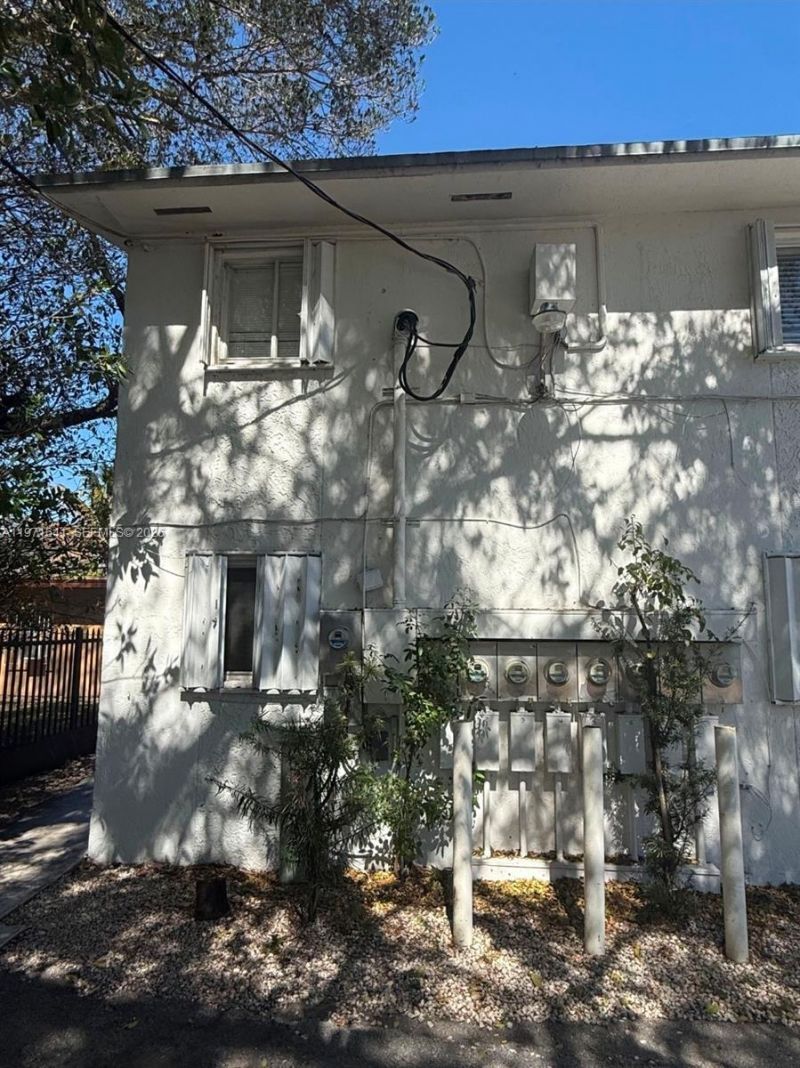 21 NW 59th St, Unit 5, Miami, FL 33127 Photo