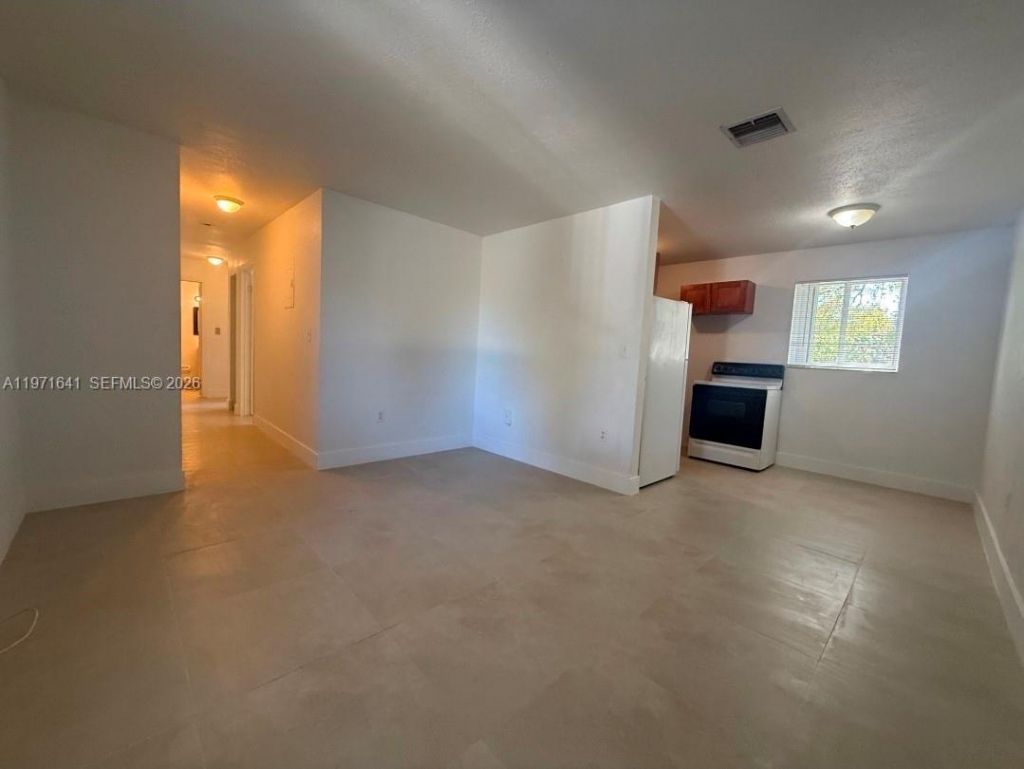 21 NW 59th St, Unit 5, Miami, FL 33127 Photo