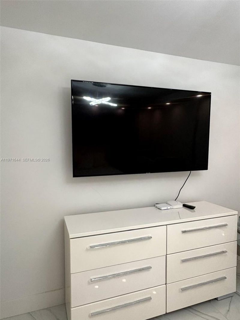 19667 Turnberry Way , Unit 27E, Aventura, FL 33180 Photo