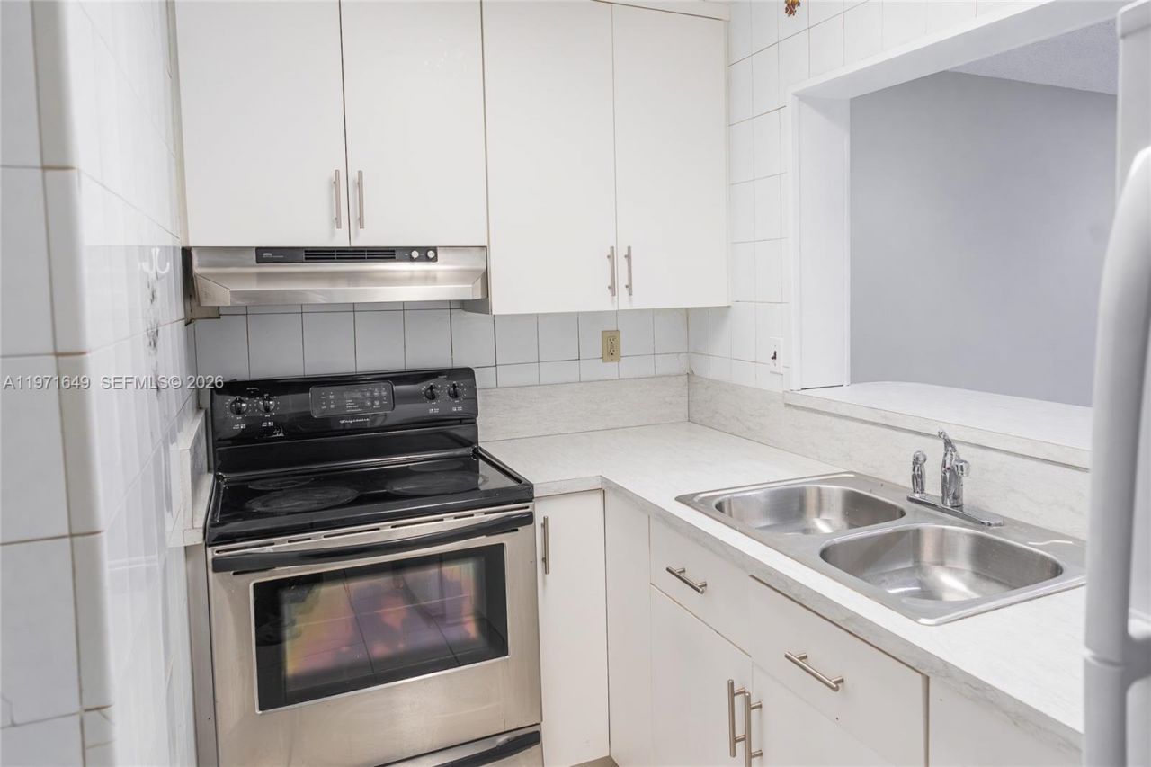 8480 SW 154th Cir Ct, Unit 922, Miami, FL 33193 Photo