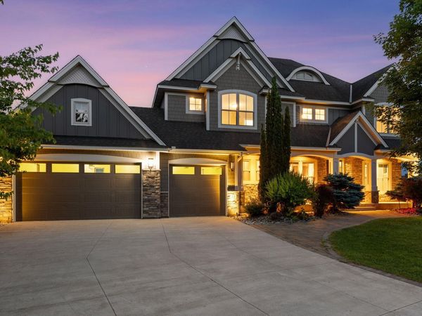 22 Leaf Wing Drive, North Oaks, MN 55127