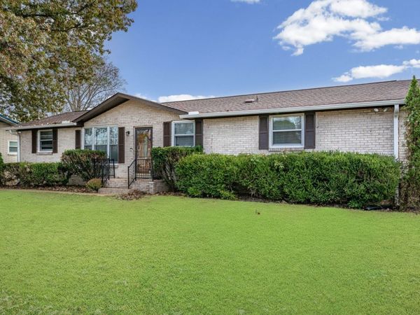 3107 Larkspur Dr, Nashville, TN 37207