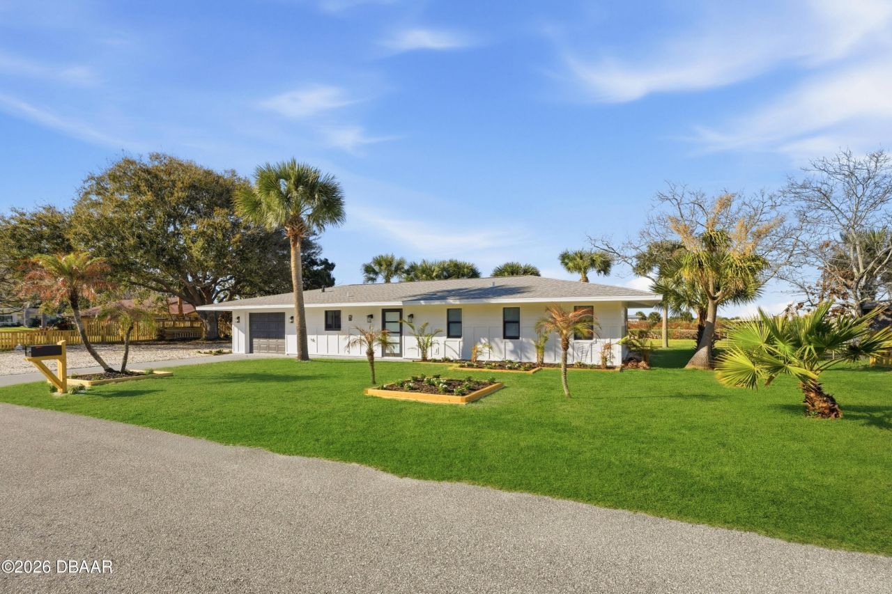 203 Parkwood Lane, Edgewater, FL 32132 Photo