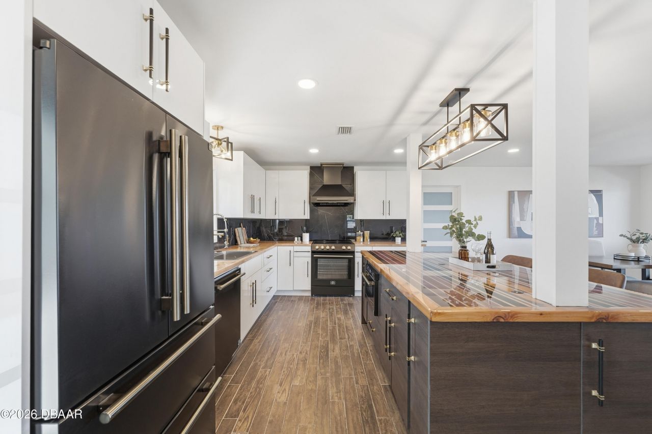 203 Parkwood Lane, Edgewater, FL 32132 Photo