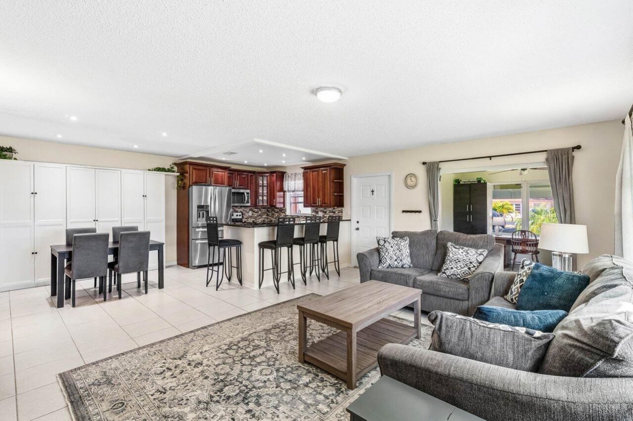 4850 NW 4th Street, Unit A, Delray Beach, FL 33445 Photo