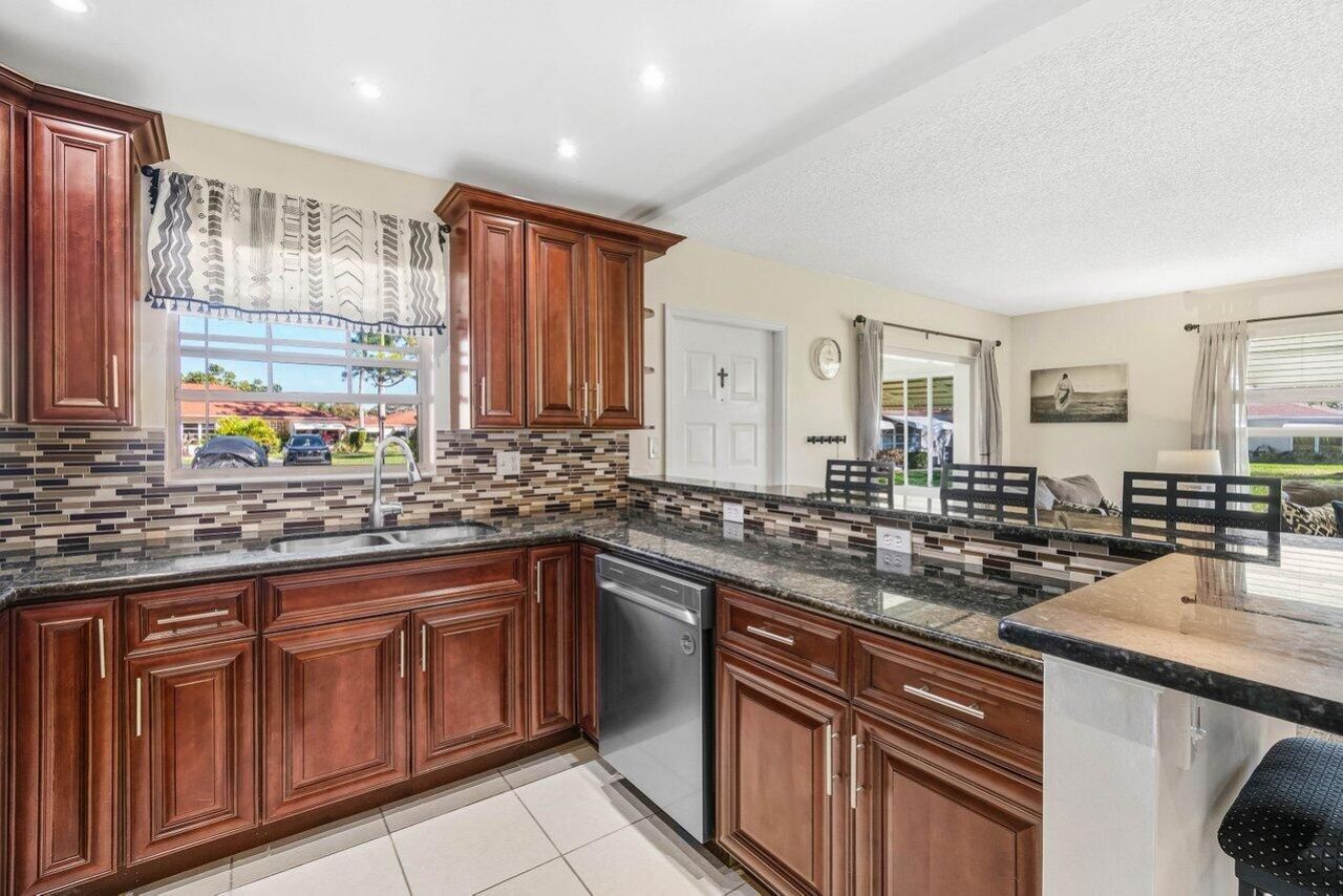 4850 NW 4th Street, Unit A, Delray Beach, FL 33445 Photo