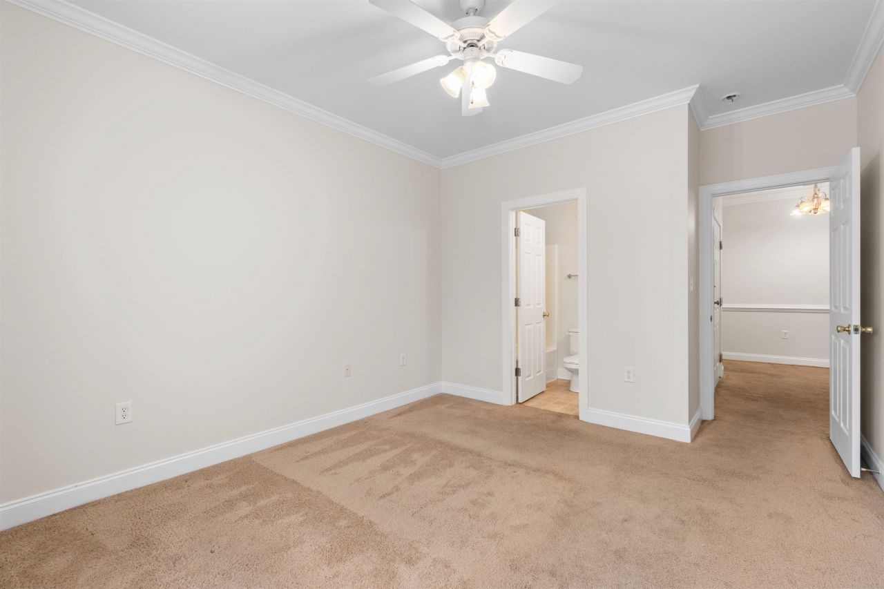 2025 Silvercrest Dr.  Photo 16