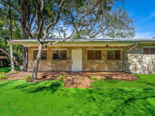 7031 SW 63rd Ct, South Miami, FL 33143