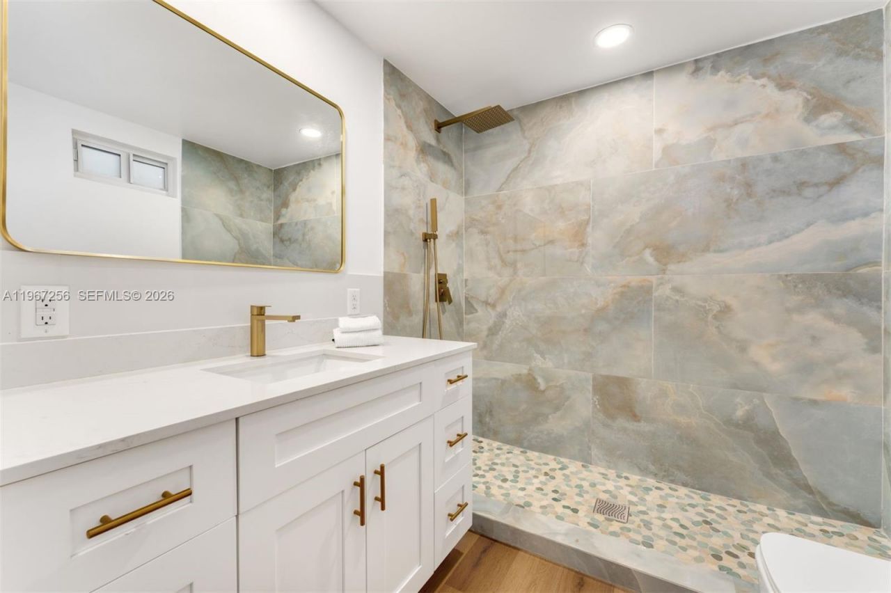 7031 SW 63rd Ct, South Miami, FL 33143 Photo