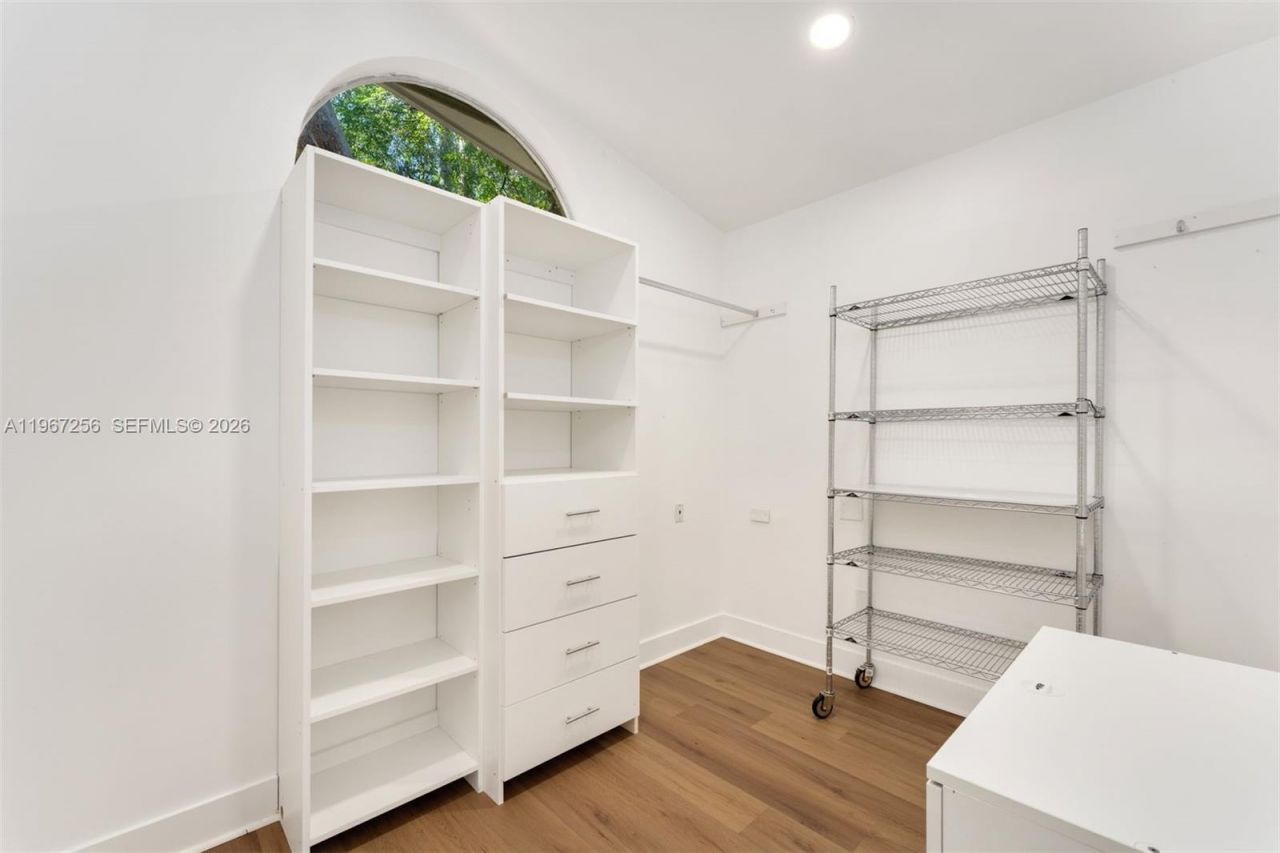 7031 SW 63rd Ct, South Miami, FL 33143 Photo