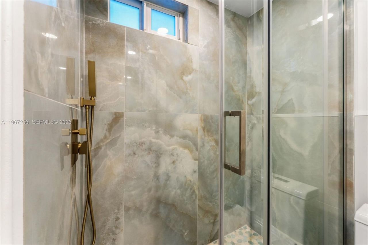 7031 SW 63rd Ct, South Miami, FL 33143 Photo