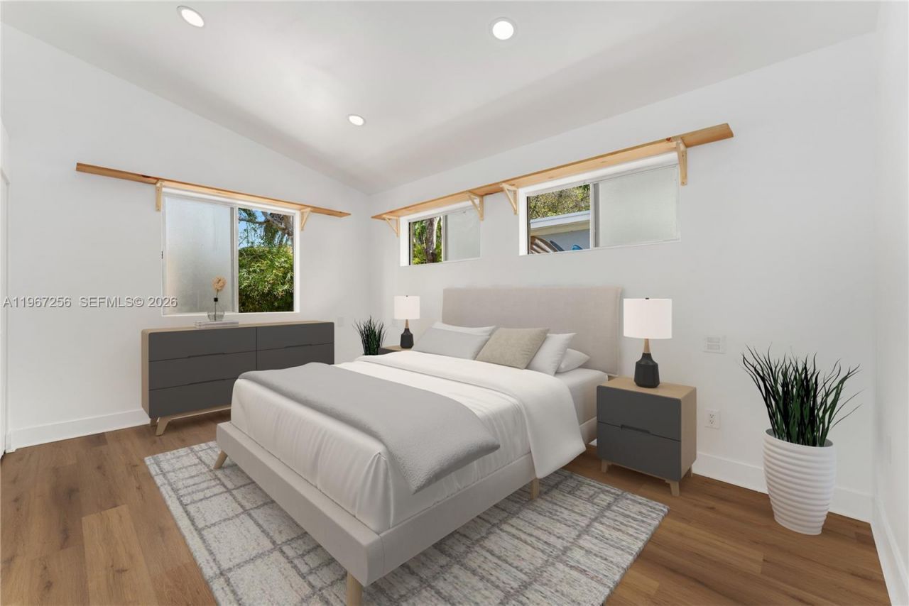 7031 SW 63rd Ct, South Miami, FL 33143 Photo