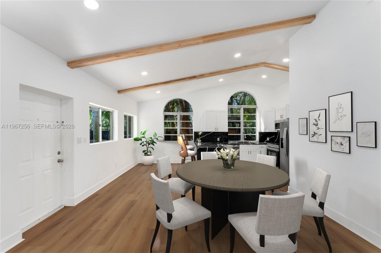 7031 SW 63rd Ct, South Miami, FL 33143 Photo