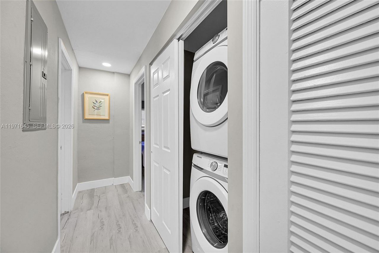 1950 NE 55th Ct, Fort Lauderdale, FL 33308 Photo