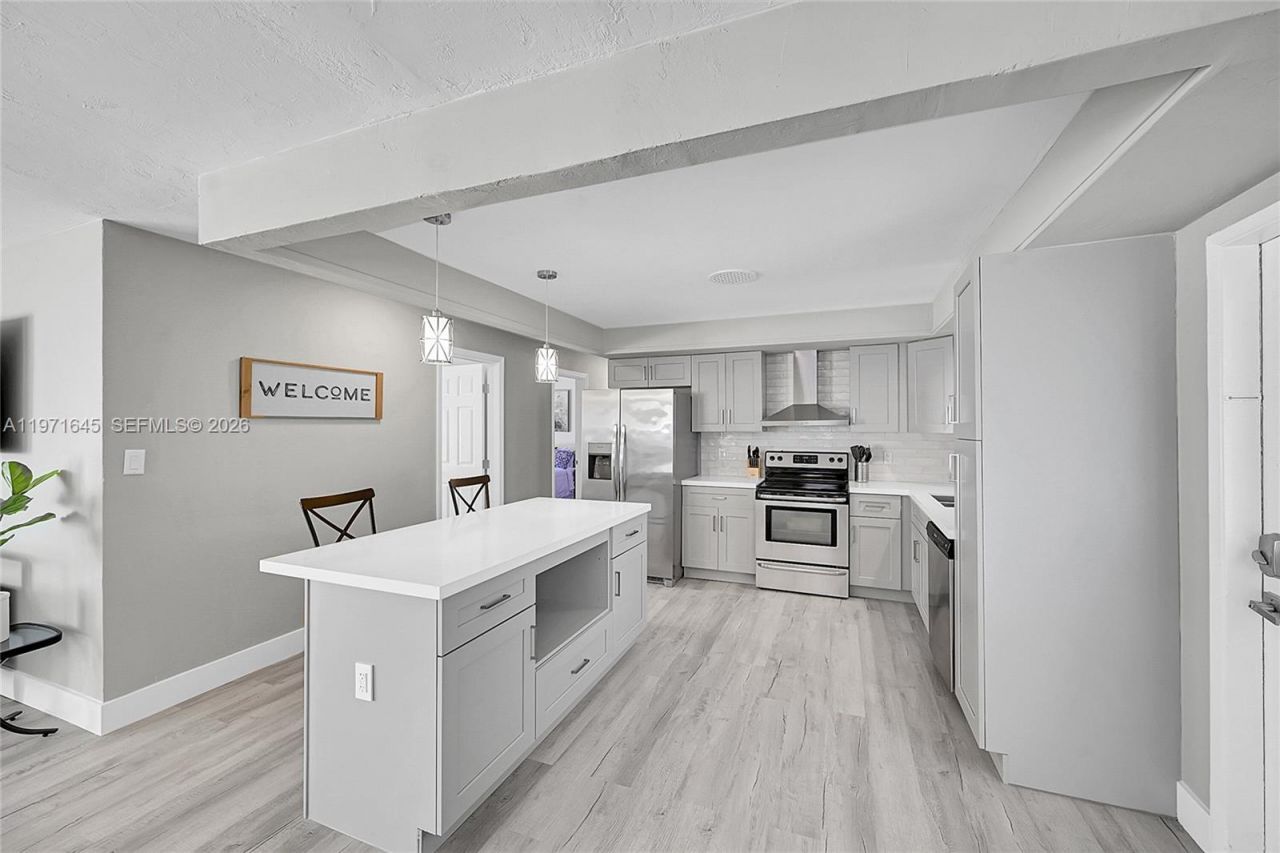 1950 NE 55th Ct, Fort Lauderdale, FL 33308 Photo