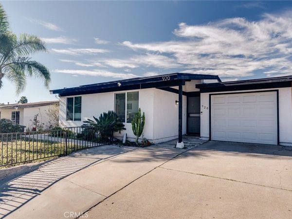 920 Raintree, Vista, CA 92084