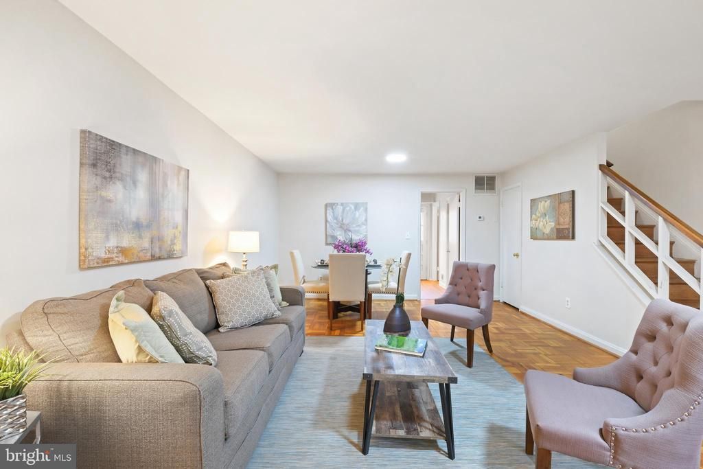 9888 Hollow Glen Place, Unit 2538B, Silver Spring, MD 20910 Main Photo