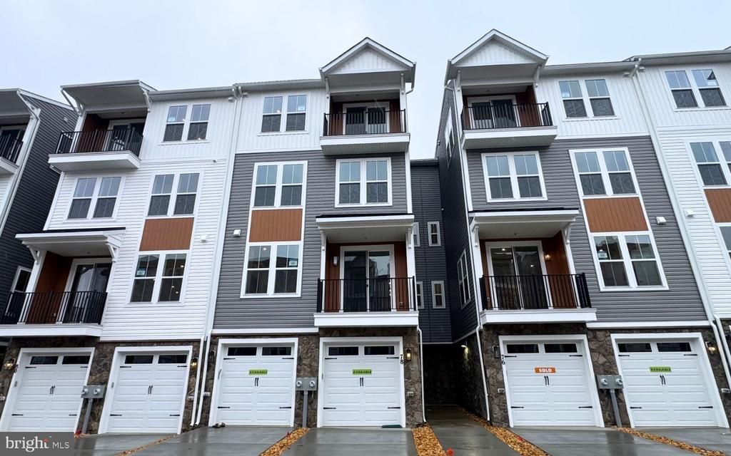 78 Valerian Loop, Unit 1, Stafford, VA 22554 Main Photo