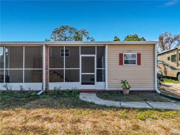 2425 Case LN, NORTH FORT MYERS, FL 33917