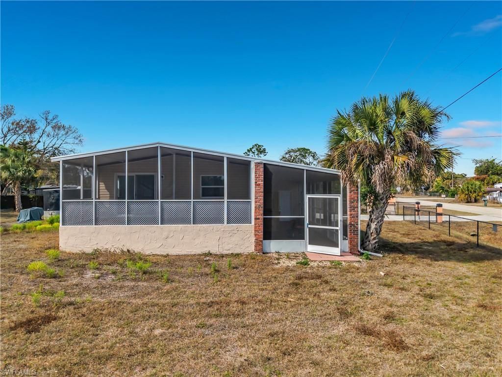 2425 Case Ln, North Fort Myers, FL 33917 Photo