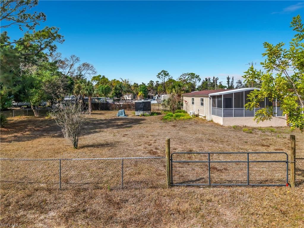 2425 Case Ln, North Fort Myers, FL 33917 Photo