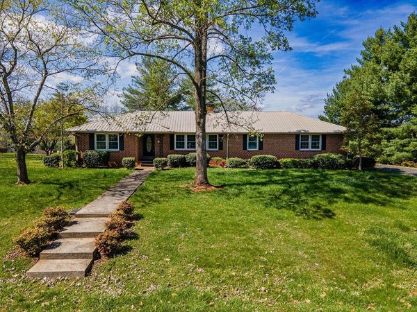 401 E Petty Ln, Winchester, TN 37398