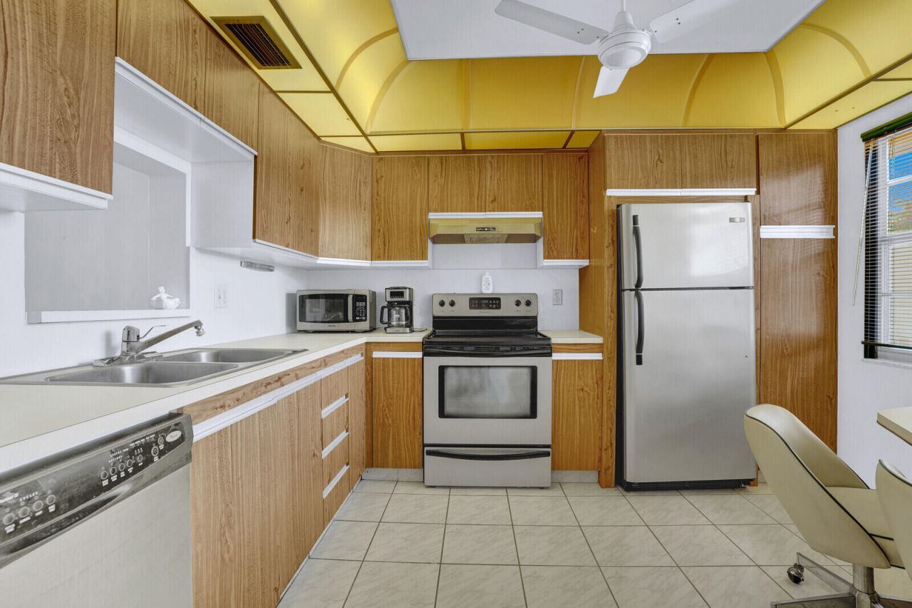 2102 Lucaya Bend, Unit F2, Coconut Creek, FL 33066 Photo