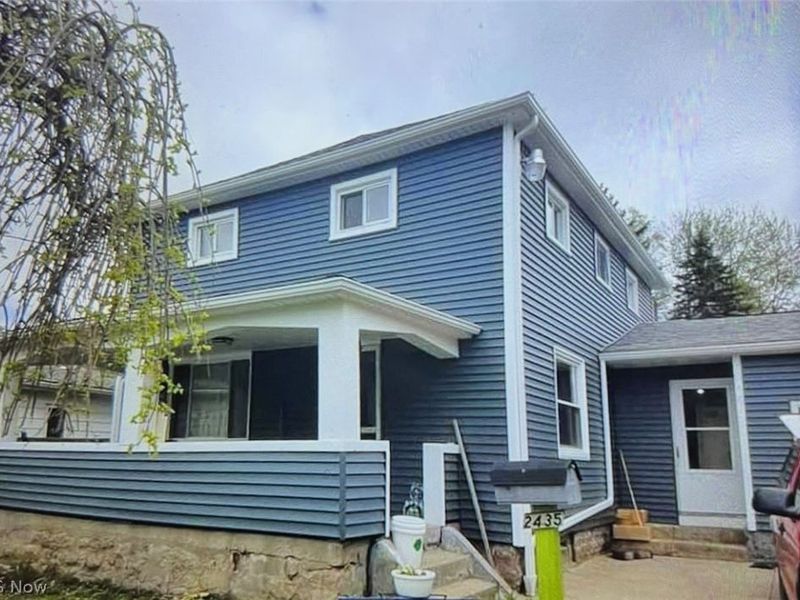 2435 Willis Street, Cuyahoga Falls, OH 44221 Photo 1