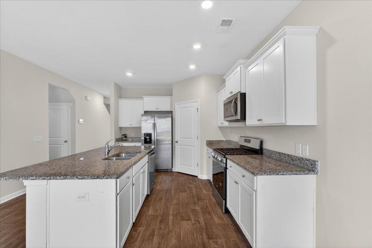 110 Itasca Drive Photo 10