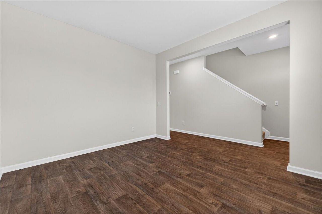 110 Itasca Drive Photo 5