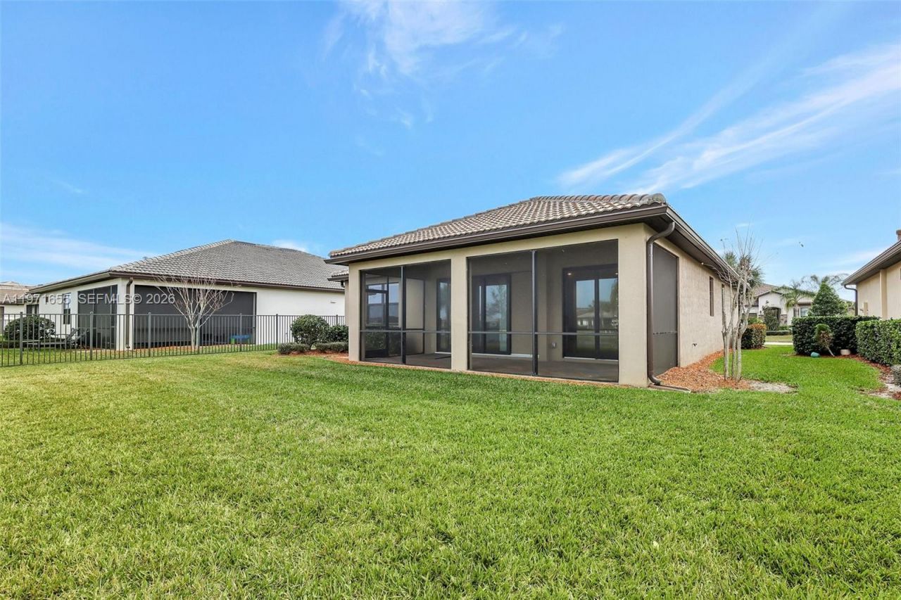 727 SE Boboli Way, Port Saint Lucie, FL 34984 Photo