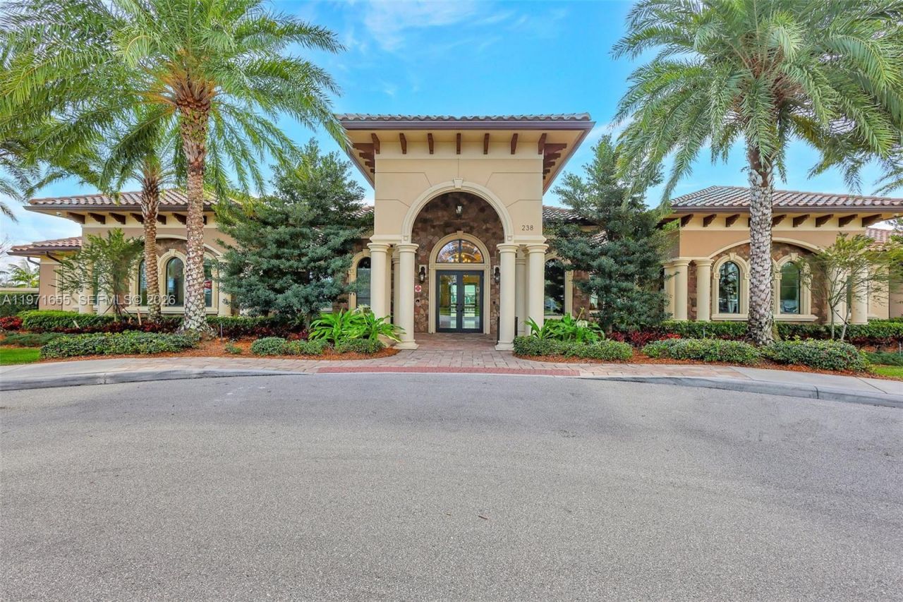 727 SE Boboli Way, Port Saint Lucie, FL 34984 Photo